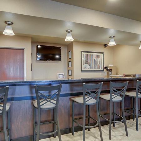 Cobblestone Inn & Suites-Kersey المظهر الخارجي الصورة
