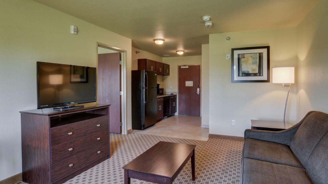 Cobblestone Inn & Suites-Kersey المظهر الخارجي الصورة