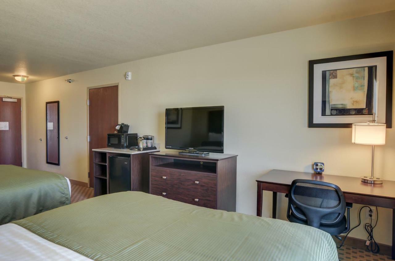 Cobblestone Inn & Suites-Kersey المظهر الخارجي الصورة