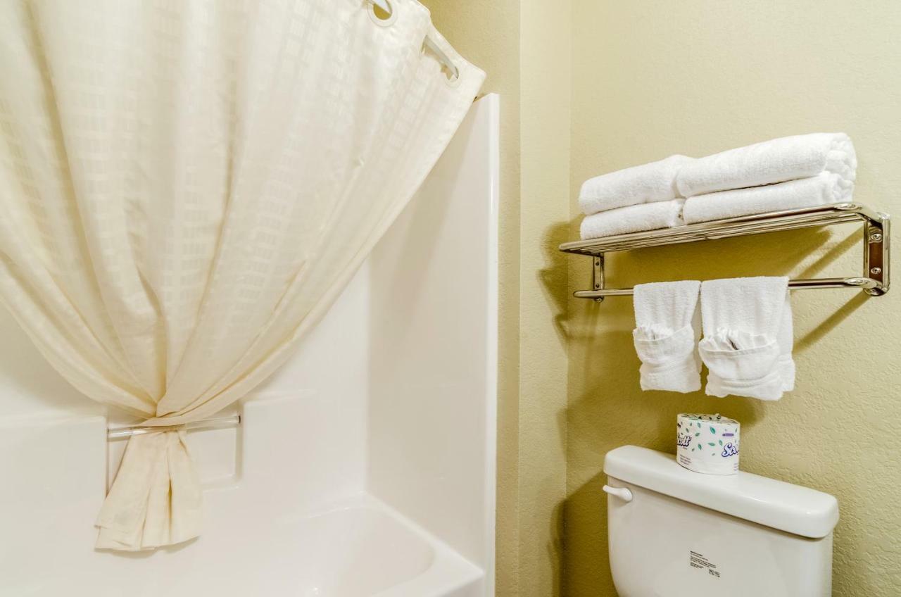 Cobblestone Inn & Suites-Kersey المظهر الخارجي الصورة
