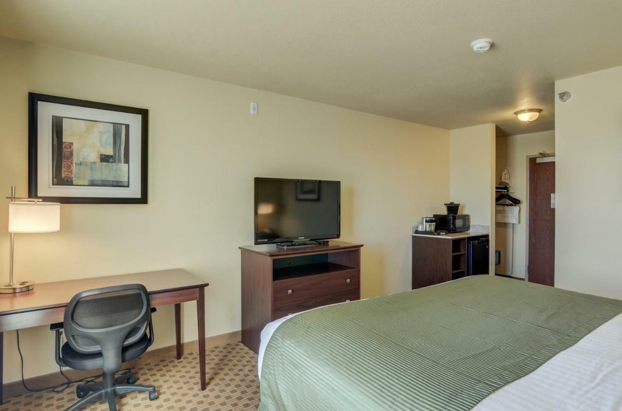 Cobblestone Inn & Suites-Kersey المظهر الخارجي الصورة