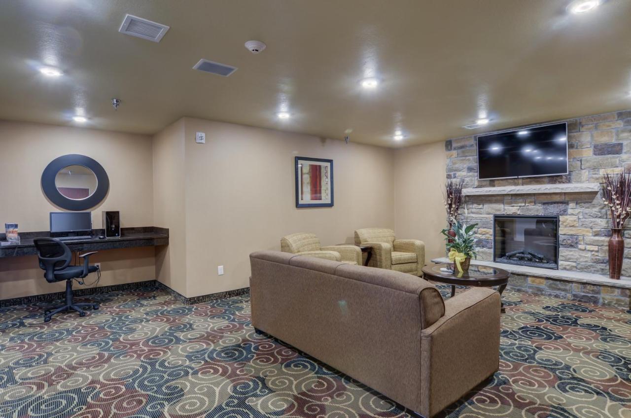 Cobblestone Inn & Suites-Kersey المظهر الخارجي الصورة